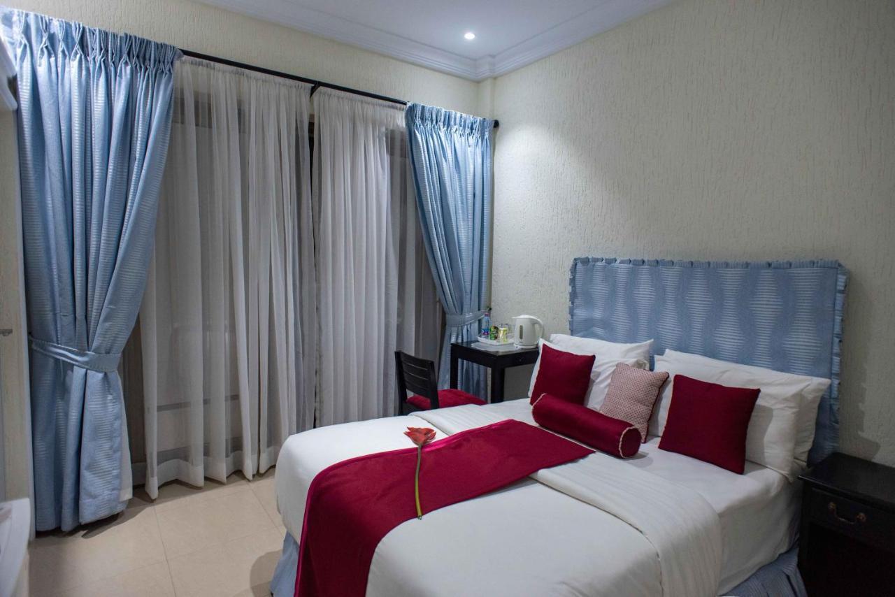 The Ritzz Exclusive Guest House Accra Exterior photo