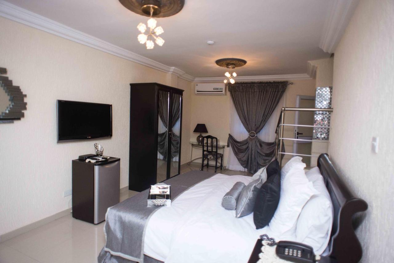 The Ritzz Exclusive Guest House Accra Exterior photo