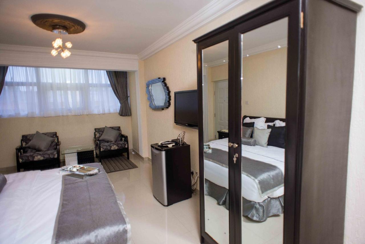 The Ritzz Exclusive Guest House Accra Exterior photo